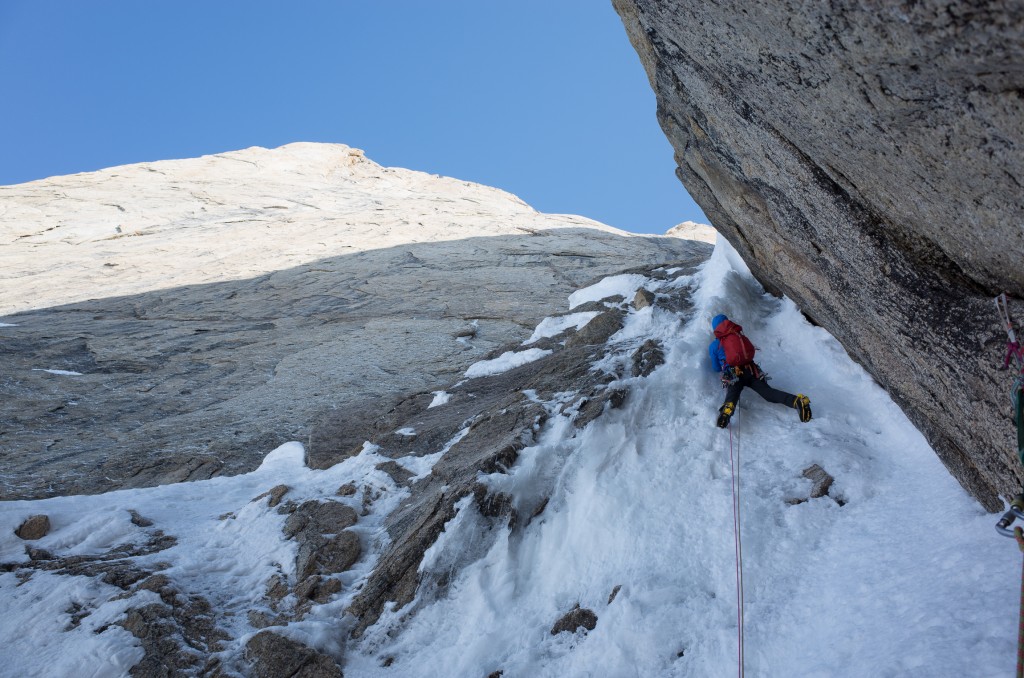 Buster, Cranking up a steep corner feature